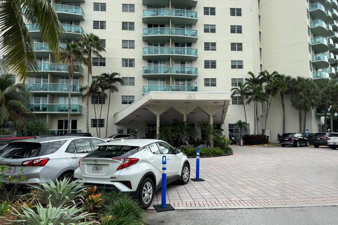 Photo of Others in Sunny Isles Beach