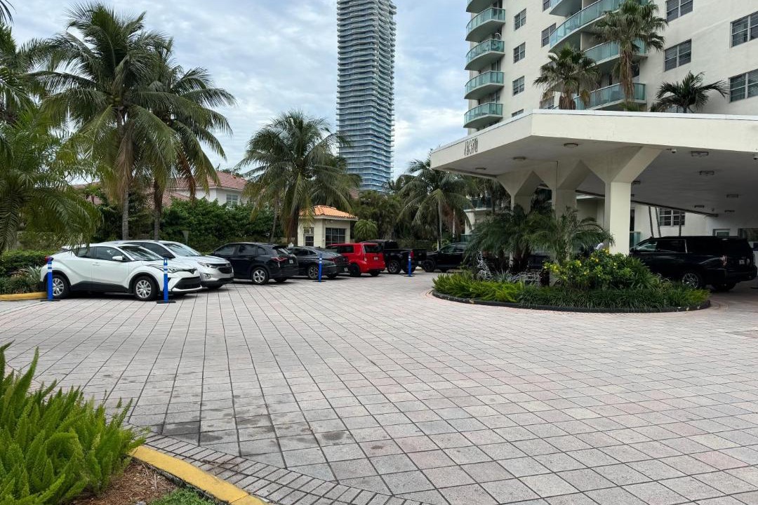 Photo of Others in Sunny Isles Beach