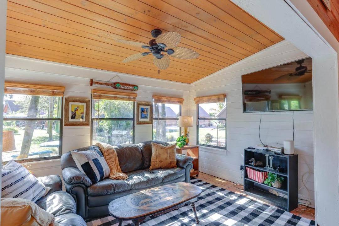 Photo of Livingroom in Okeechobee