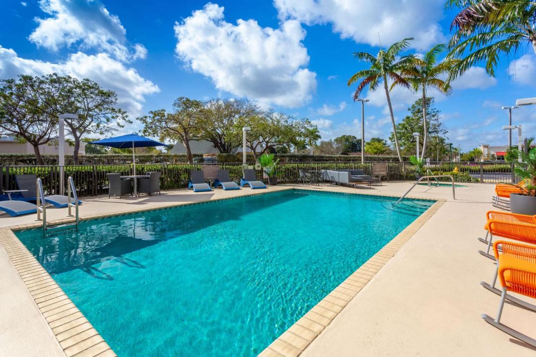 Photo of Others in Tamarac