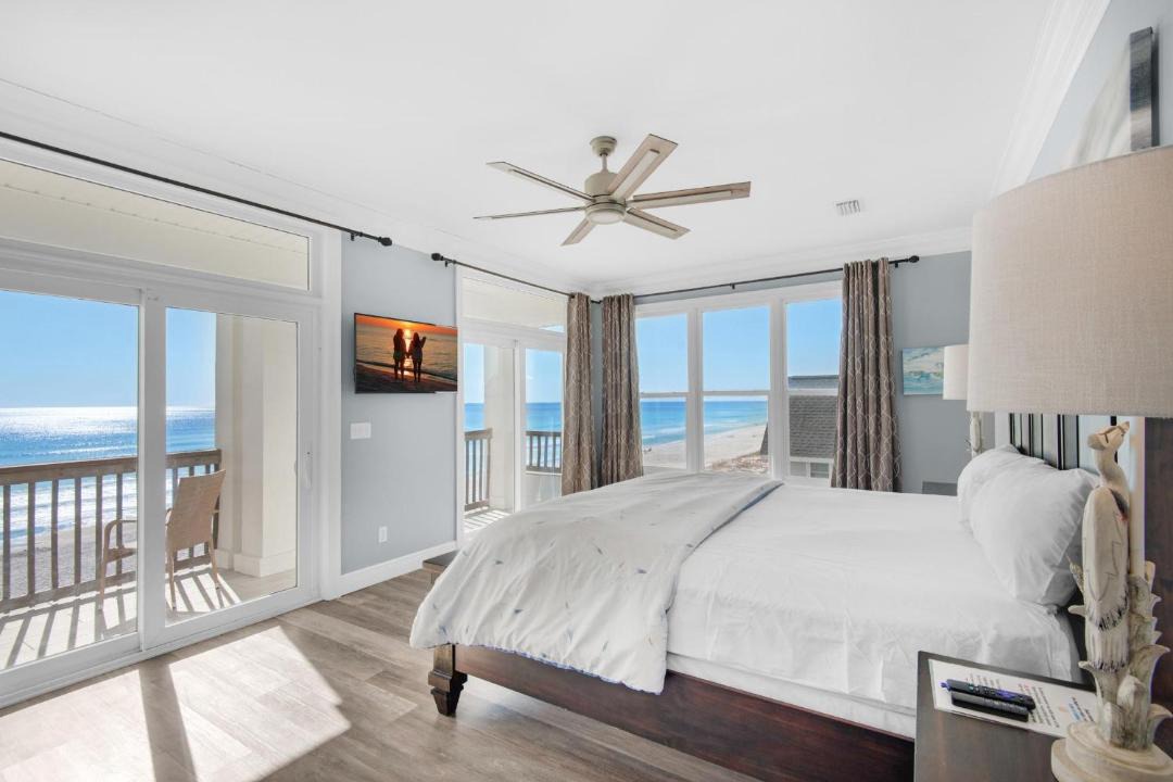 Photo of Bedroom in Miramar Beach