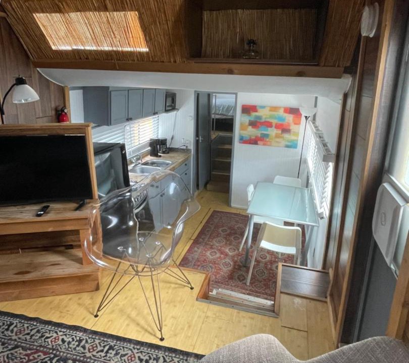 Photo of Livingroom in Sailboat Bend
