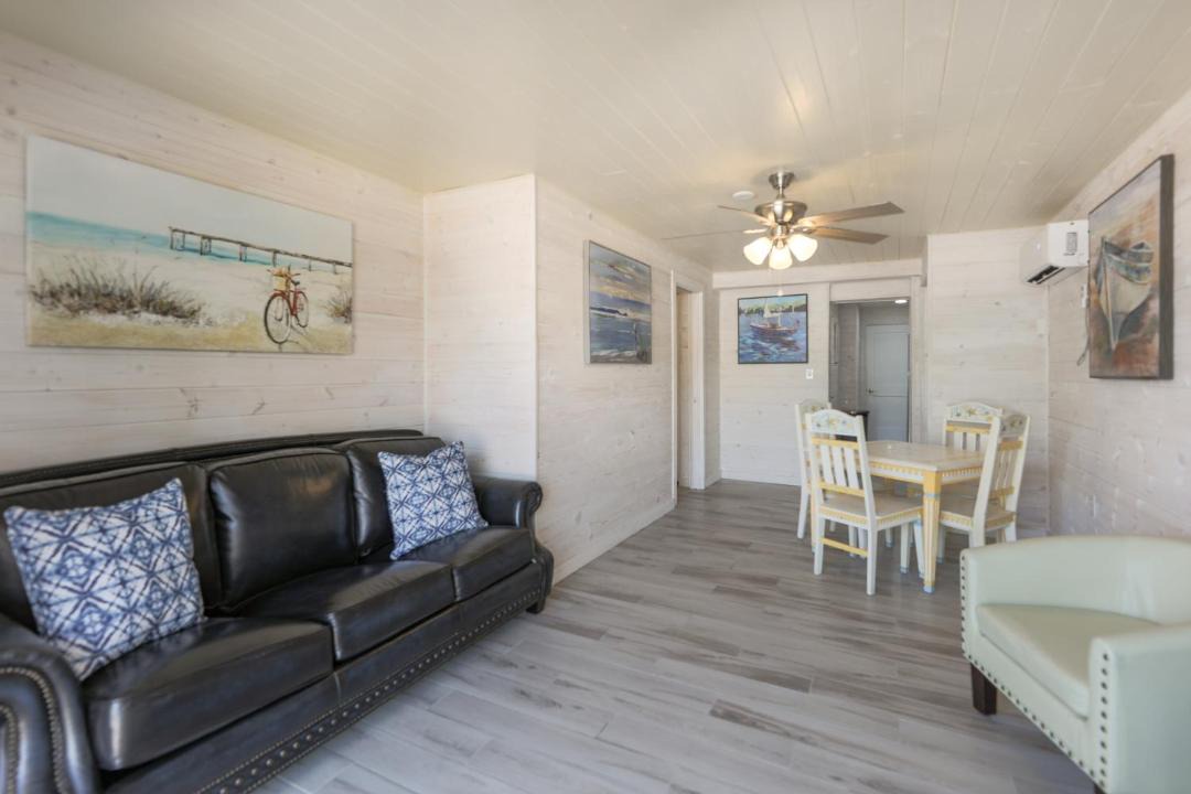 Photo of Livingroom in Captiva