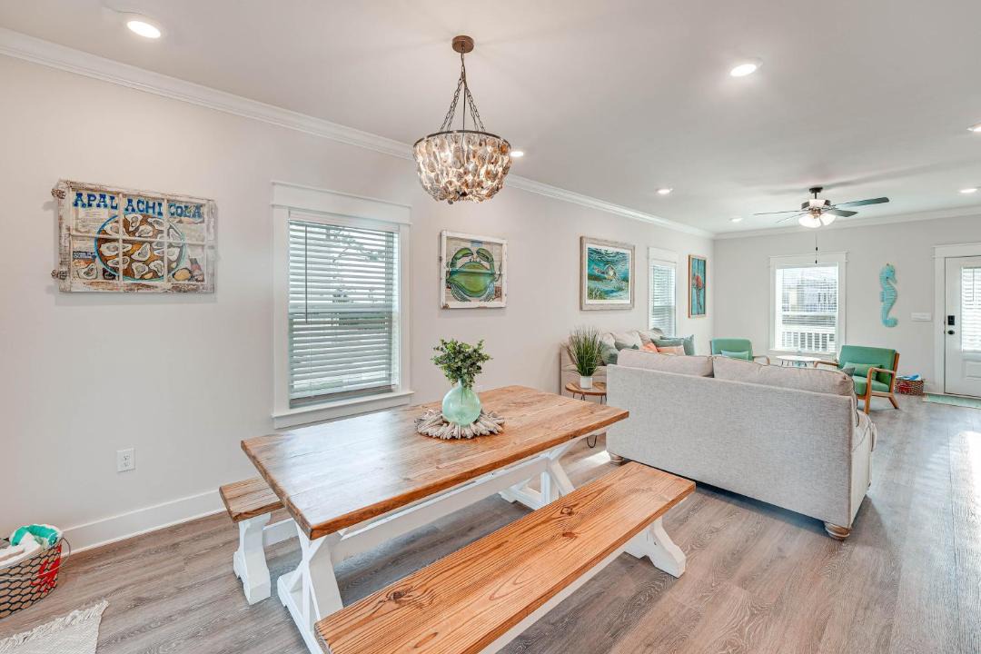 Photo of Livingroom in Carrabelle