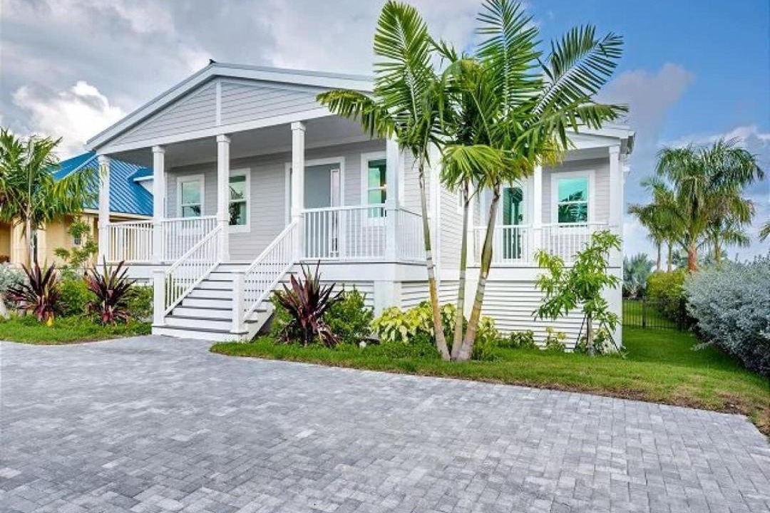 Photo of Buildings in Key West