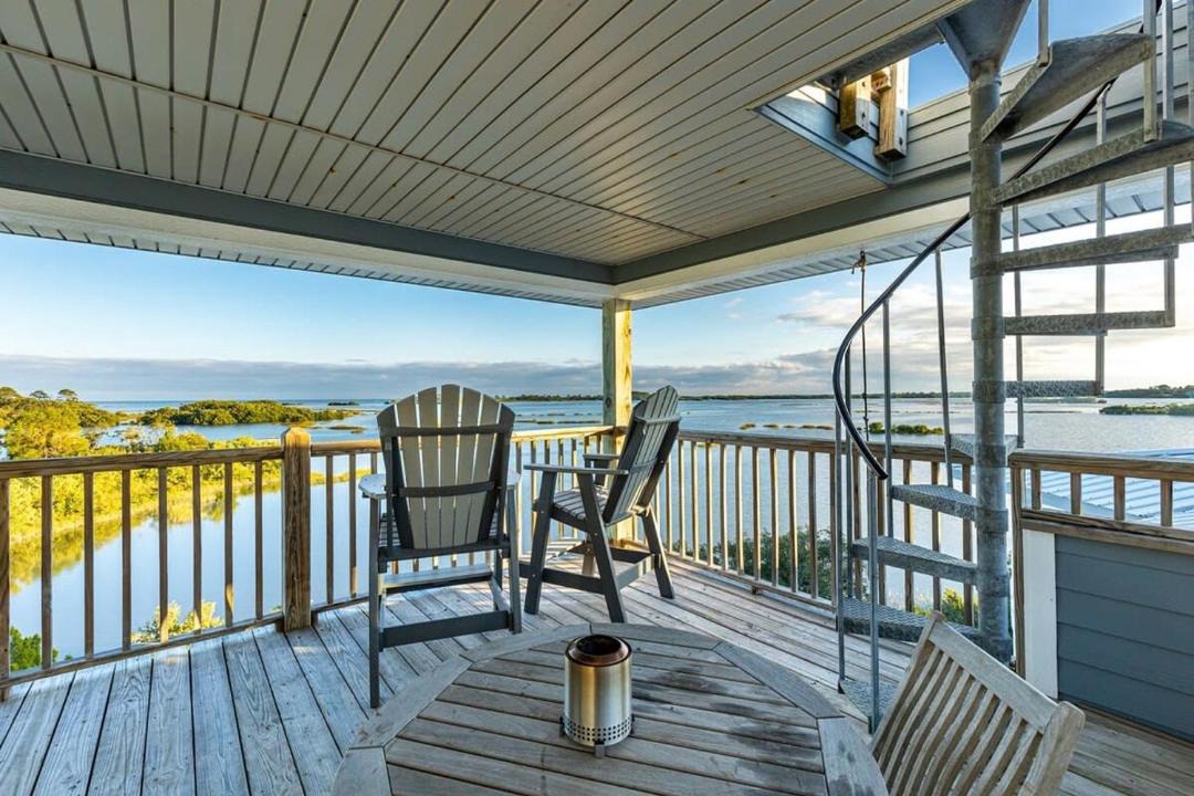 Photo of Patio Balcony in Cedar Key