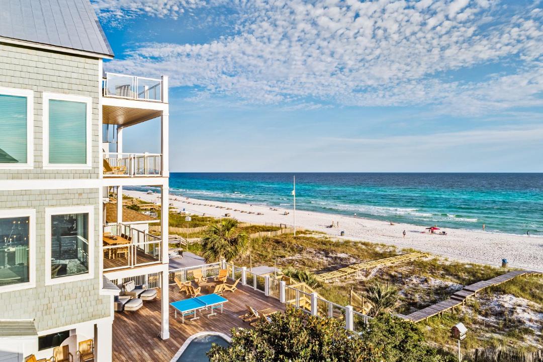 Photo of Patio Balcony in Kiska Beach