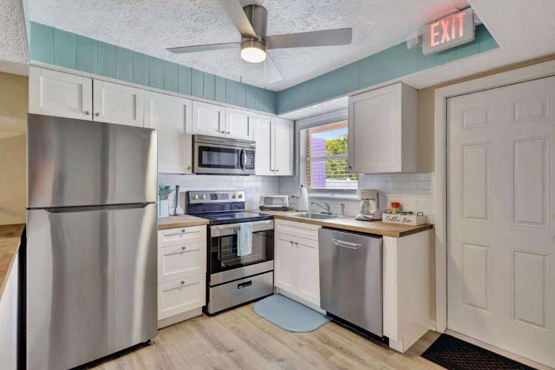 Photo of Others in Indian River Estates