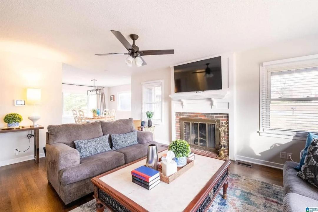 Photo of Livingroom in New Castle