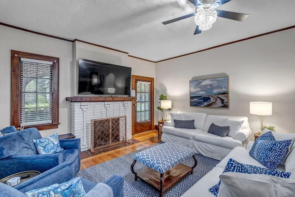 Photo of Livingroom in Riverside