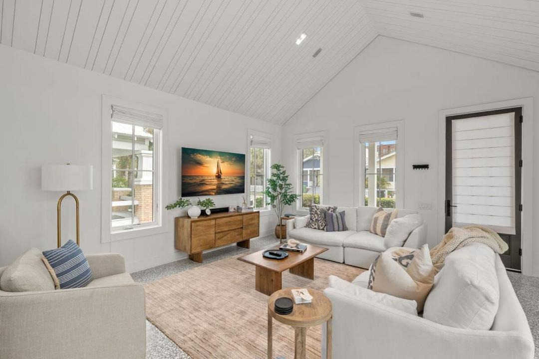 Photo of Livingroom in Historic Ybor