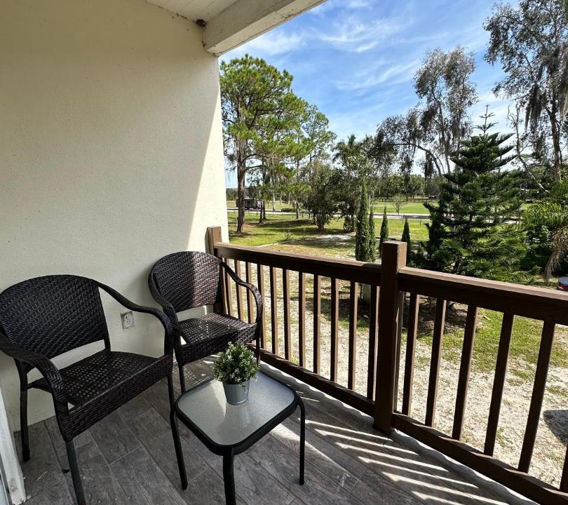 Photo of Patio Balcony in Sebring