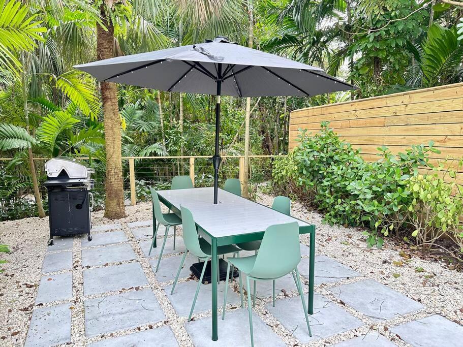 Photo of Patio Balcony in Southwest Coconut Grove