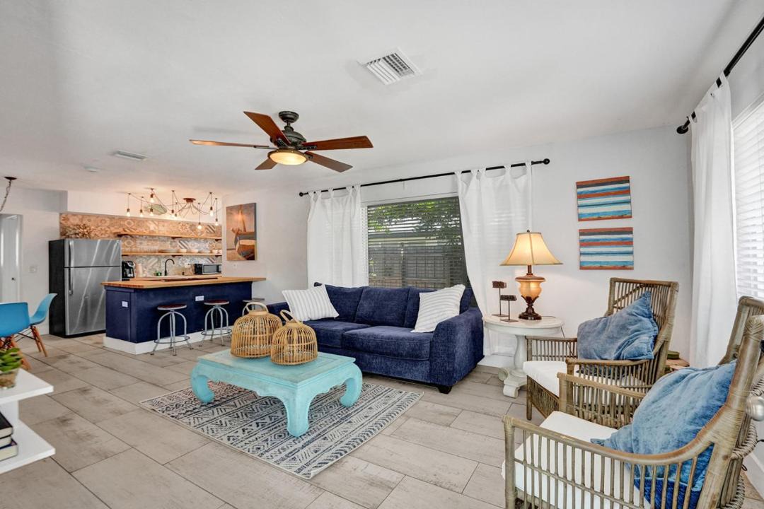 Photo of Livingroom in Lake Ridge