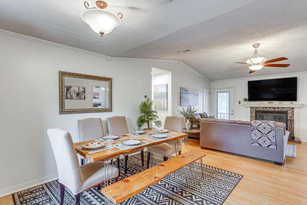 Photo of Livingroom in Florida Panhandle