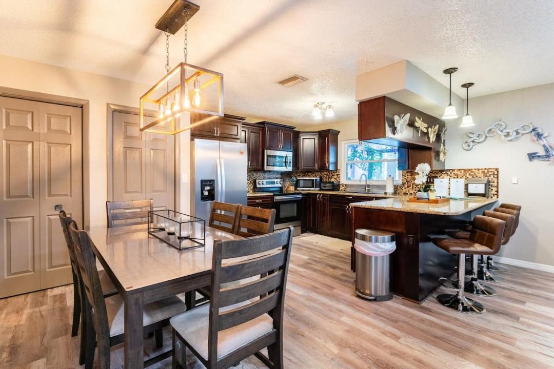 Photo of Livingroom in Palm Harbor