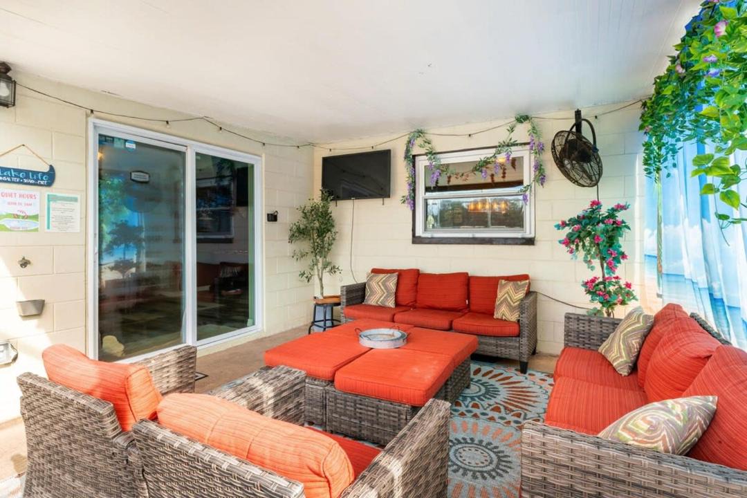 Photo of Livingroom in Palm Harbor