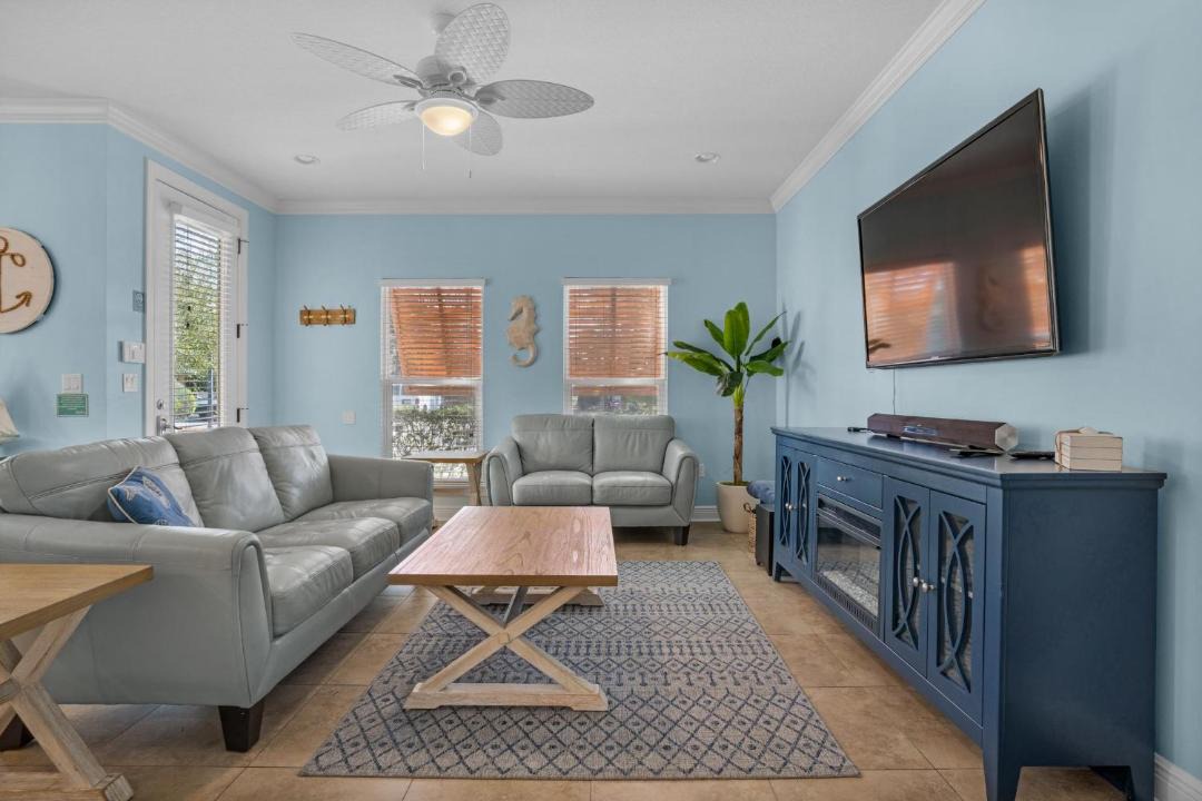 Photo of Livingroom in Villages of Crystal Beach