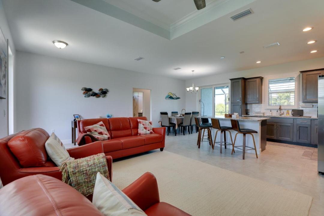 Photo of Livingroom in South Gulf Cove