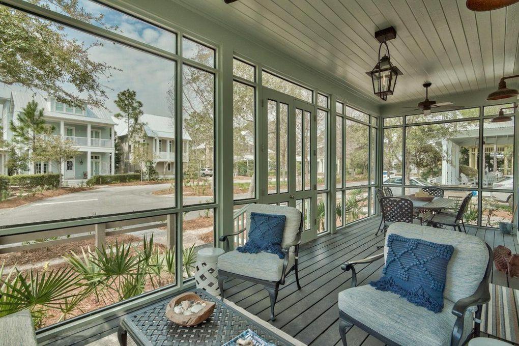 Photo of Patio Balcony in Forest District