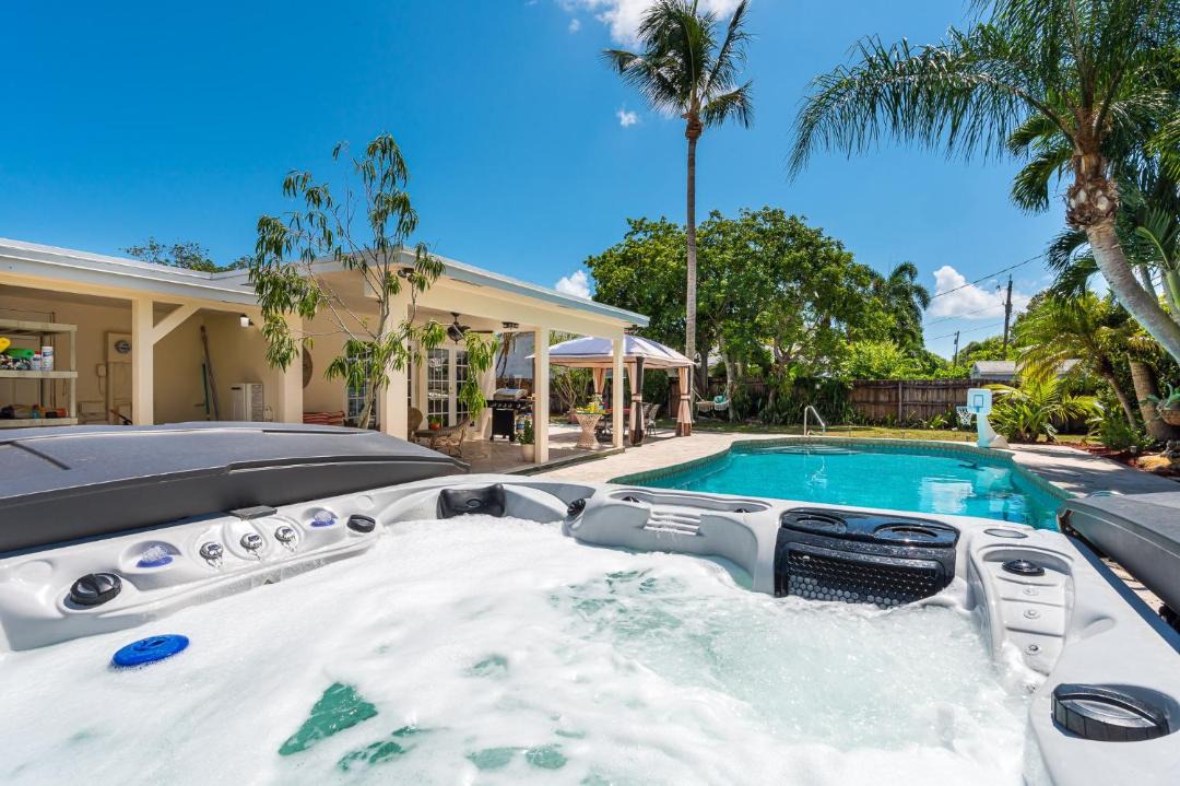 Photo of Outdoor in Lake Clarke Shores