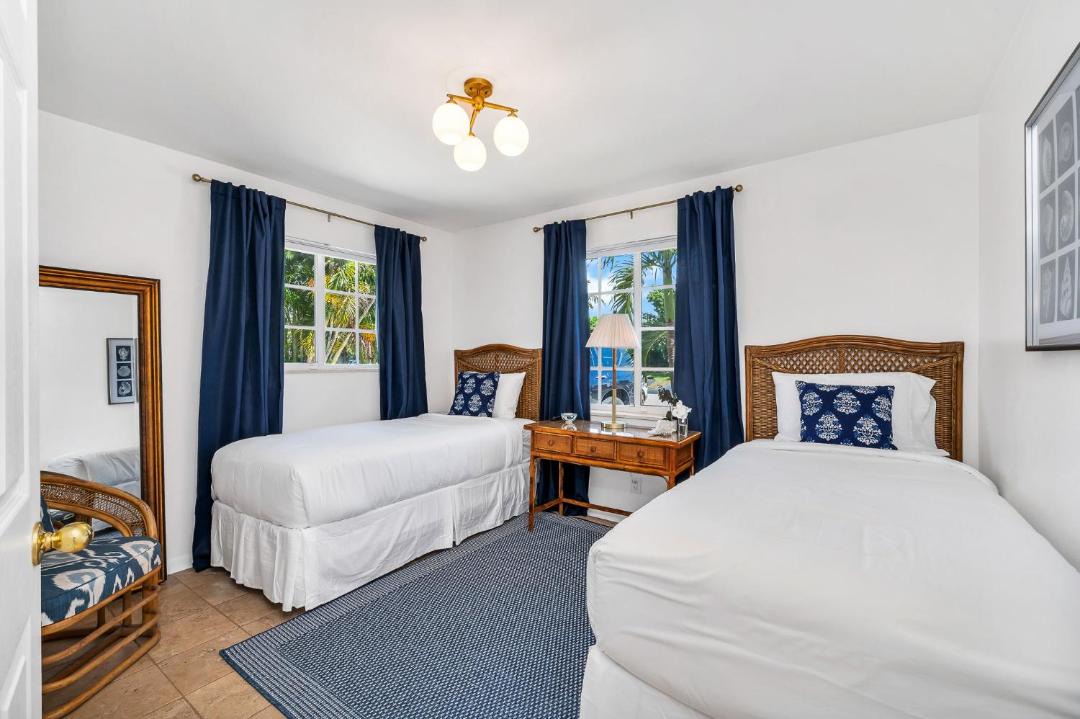 Photo of Bedroom in Lake Clarke Shores