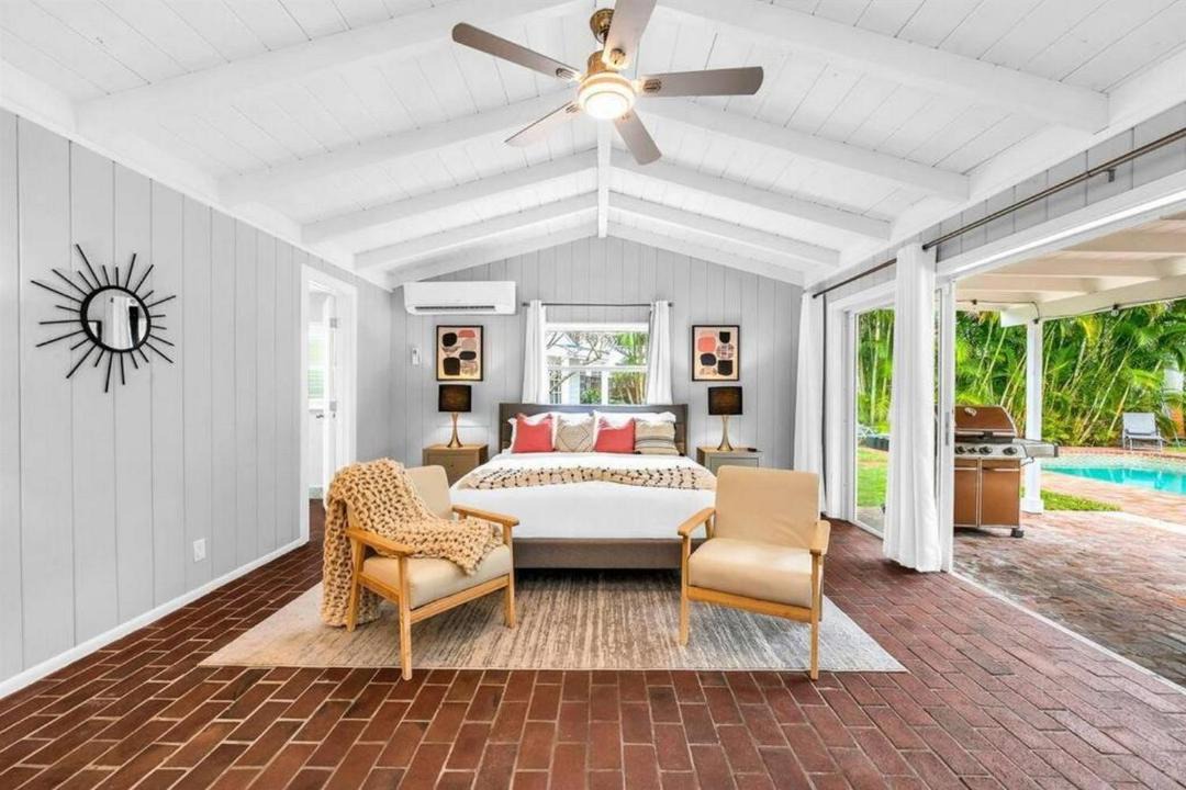 Photo of Livingroom in Southside