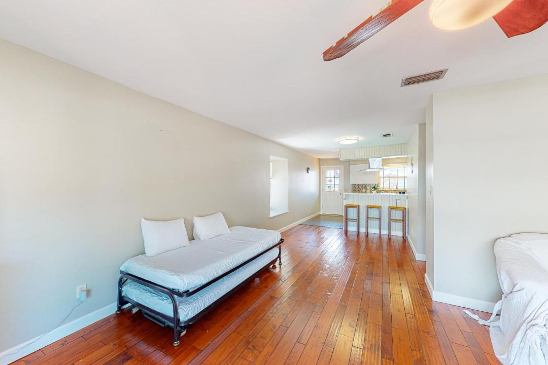 Photo of Bedroom in Holiday Beach