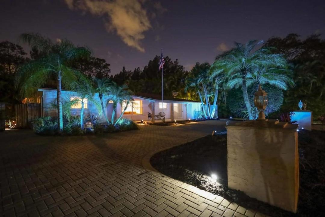 Photo of Buildings in Greenacres