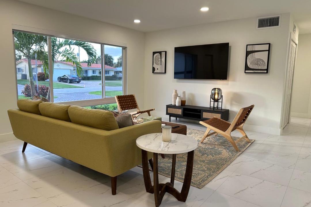Photo of Livingroom in Survey Creek
