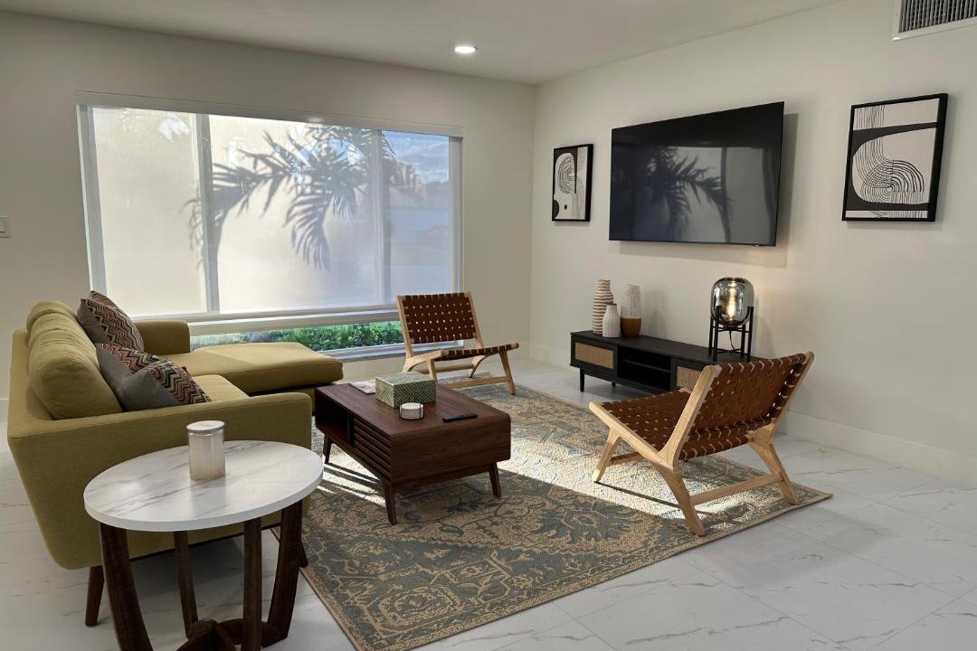 Photo of Livingroom in Survey Creek