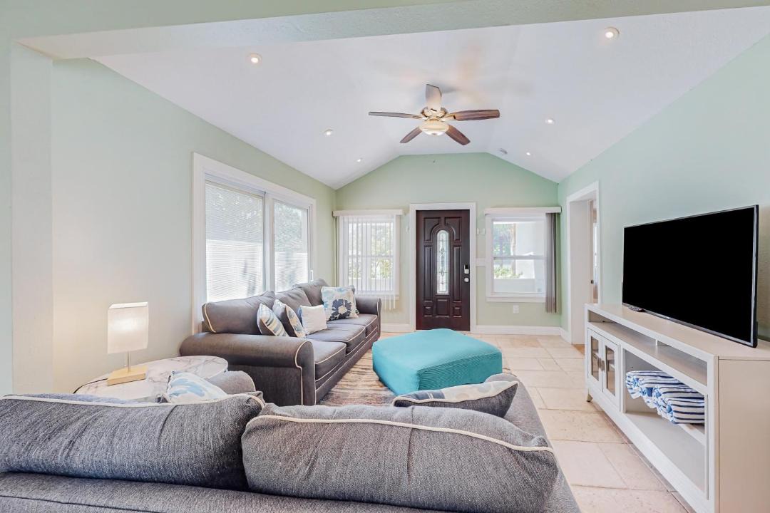 Photo of Livingroom in Bayou Oaks