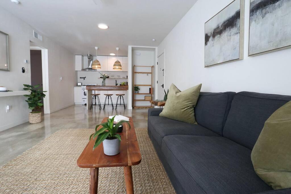 Photo of Livingroom in Gainesville