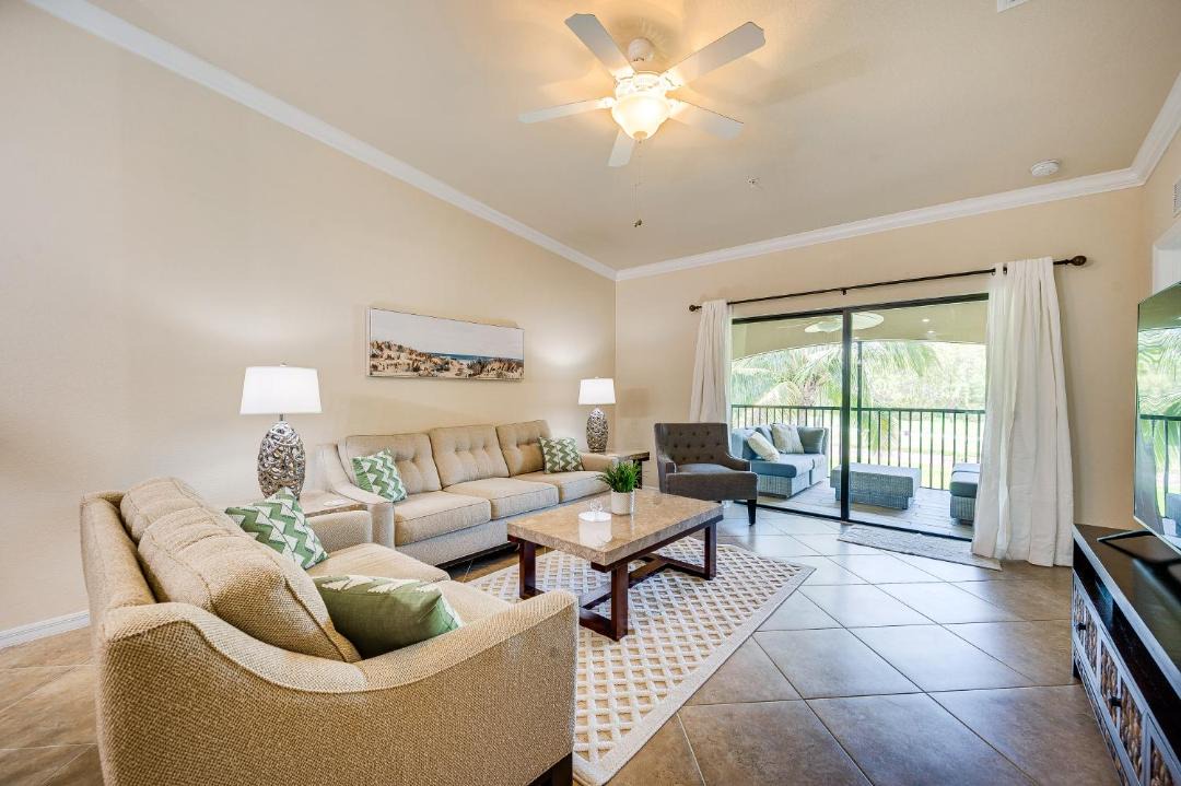 Photo of Livingroom in Naples