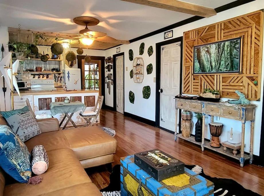 Photo of Livingroom in East Ybor