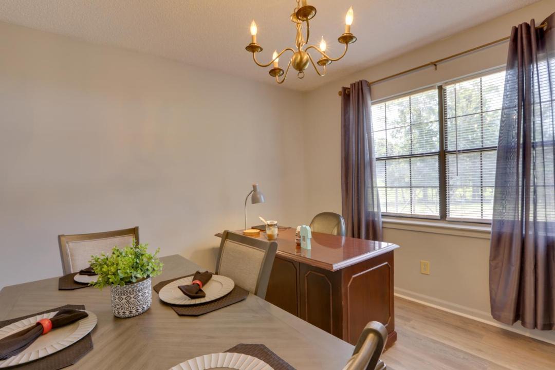 Photo of Livingroom in Slocomb
