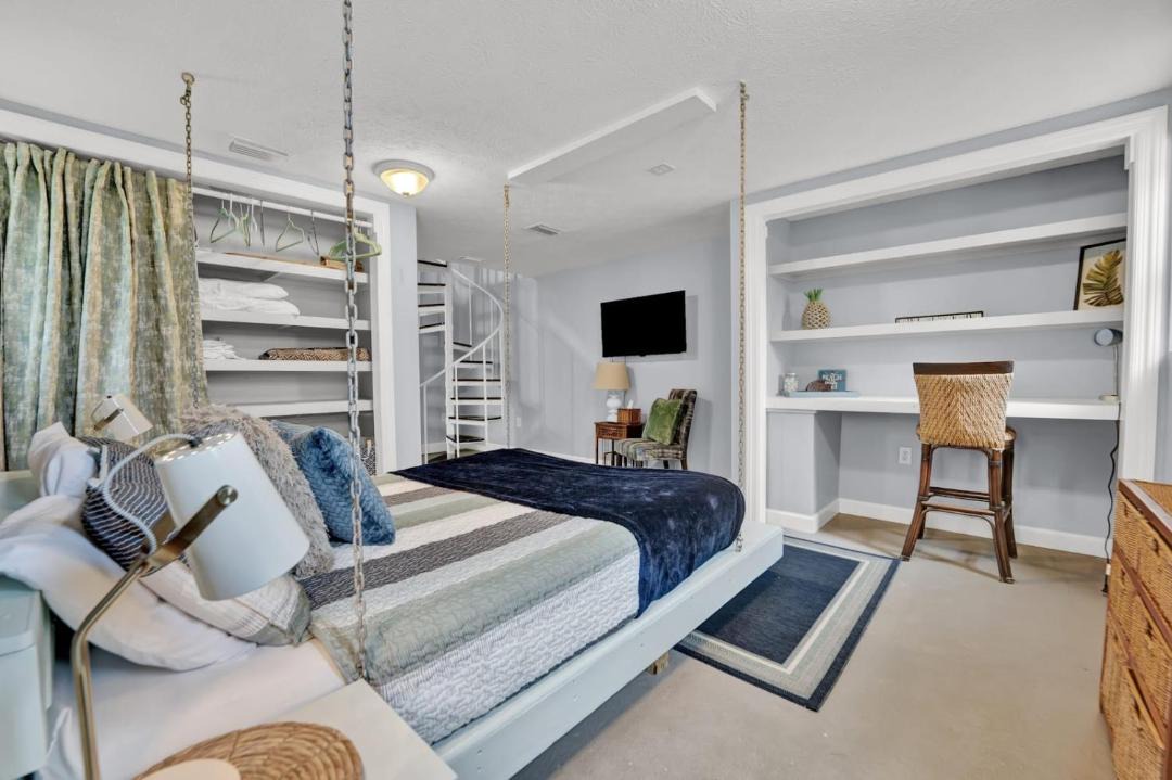 Photo of Bedroom in Lynn Haven