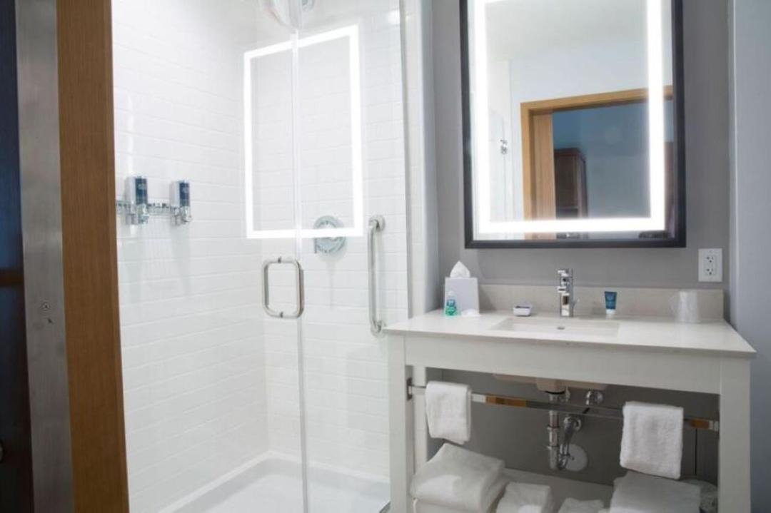 Photo of Bathroom in Ludlam