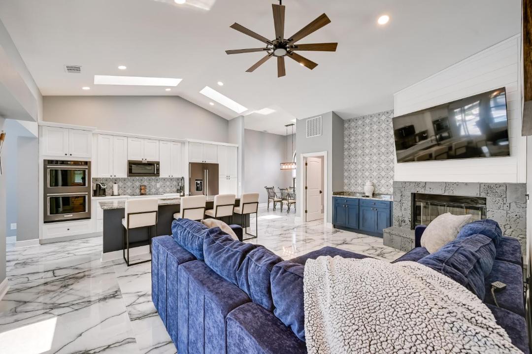 Photo of Livingroom in Caloosahatchee