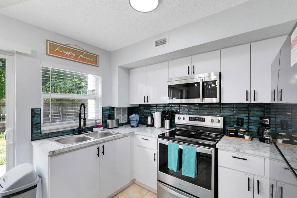 Photo of Kitchen in Indian Harbour Beach