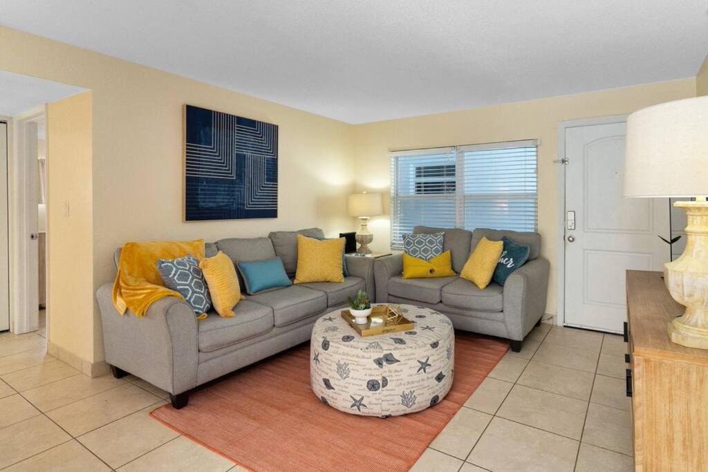 Photo of Livingroom in Indian Harbour Beach