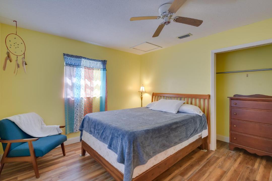 Photo of Bedroom in Hawthorne