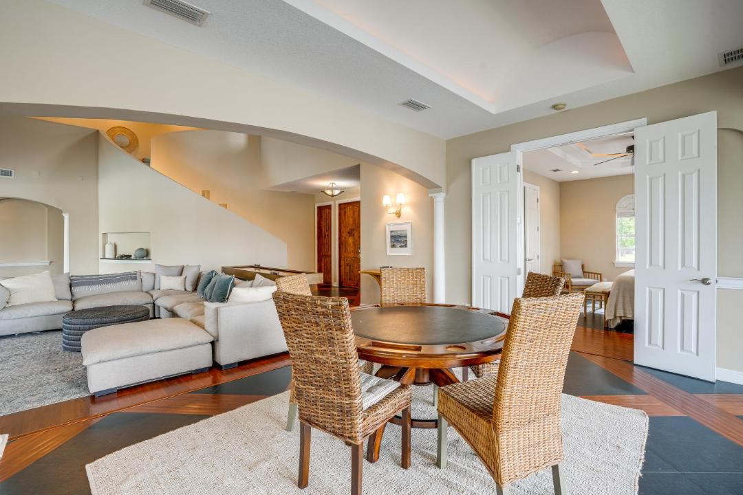 Photo of Livingroom in Caloosahatchee