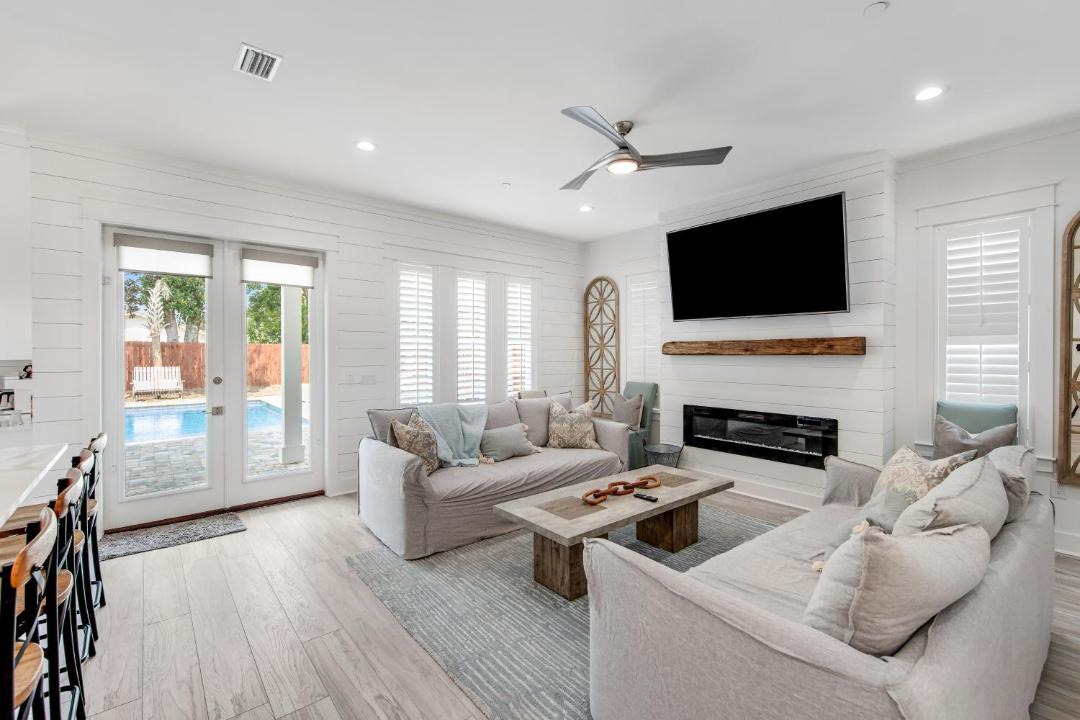 Photo of Livingroom in Crystal Beach