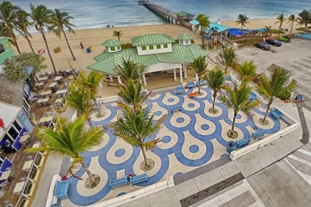 Photo of Buildings in Lauderdale-by-the-Sea