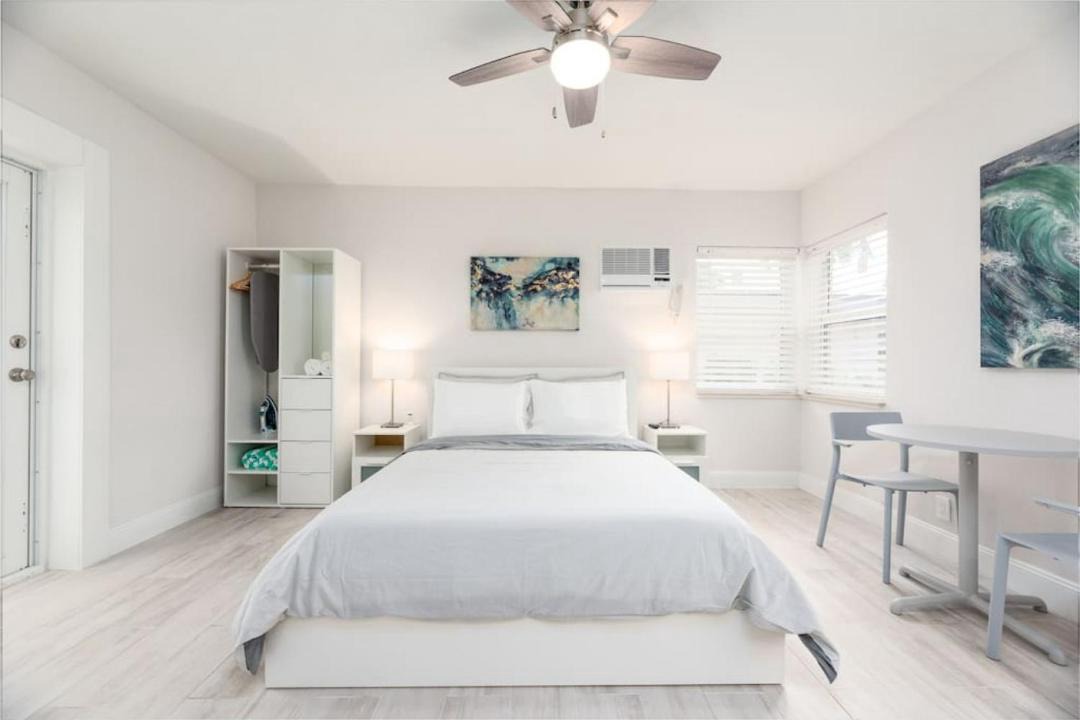 Photo of Bedroom in Lauderdale-by-the-Sea