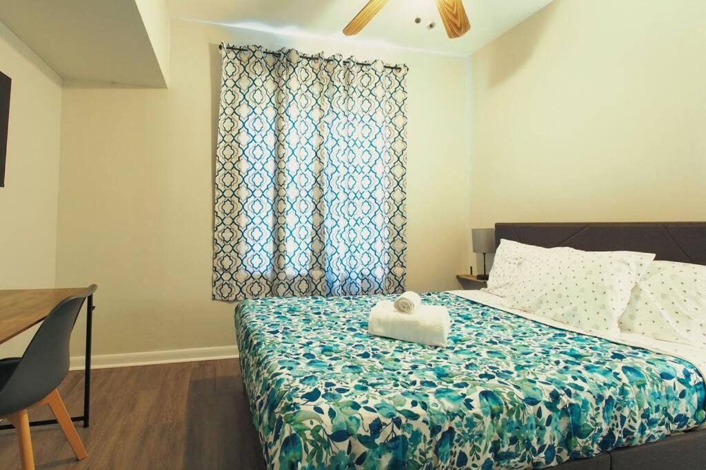 Photo of Bedroom in Lakeshore South