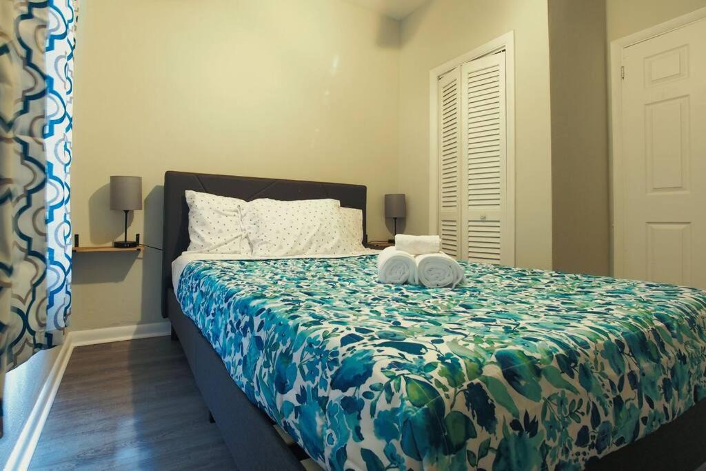 Photo of Bedroom in Lakeshore South