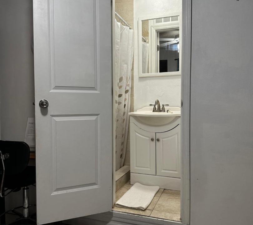 Photo of Bathroom in Tamiami