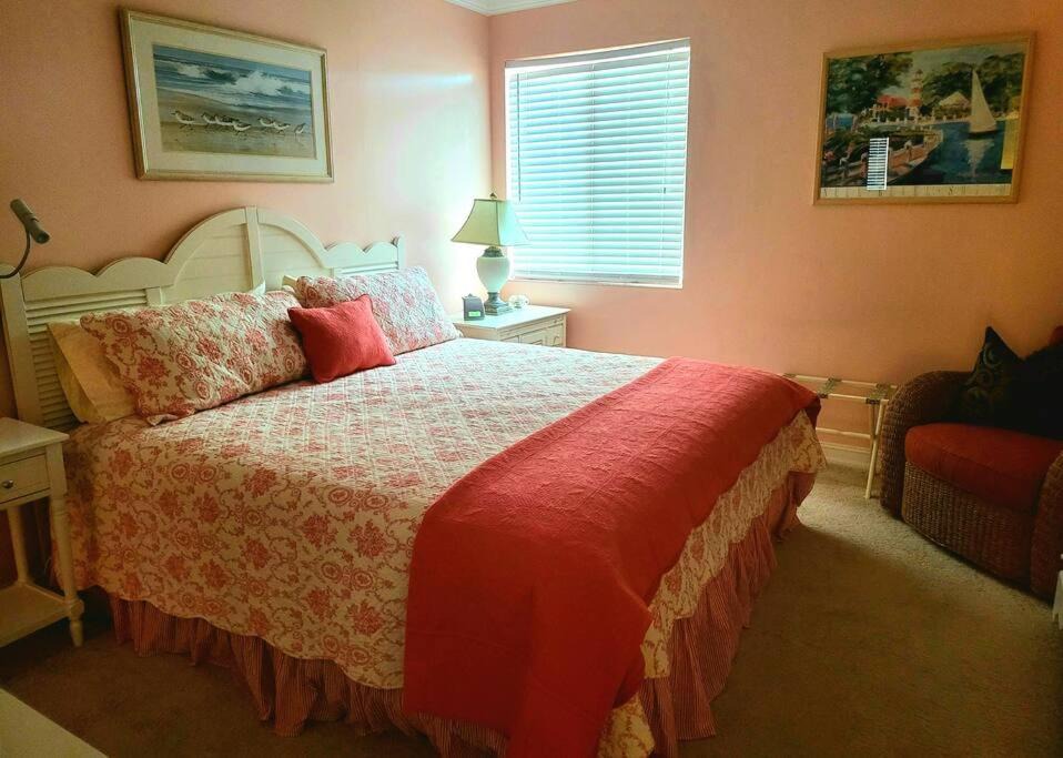 Photo of Bedroom in Vanderbilt Beach